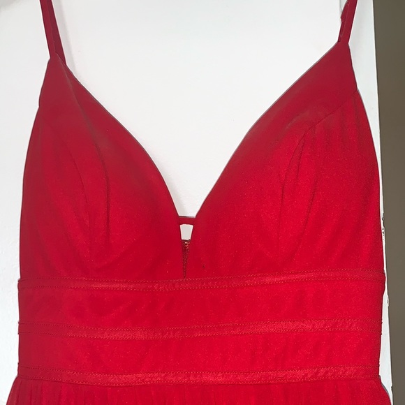 RED PROM DRESS❤️ - Picture 2 of 4